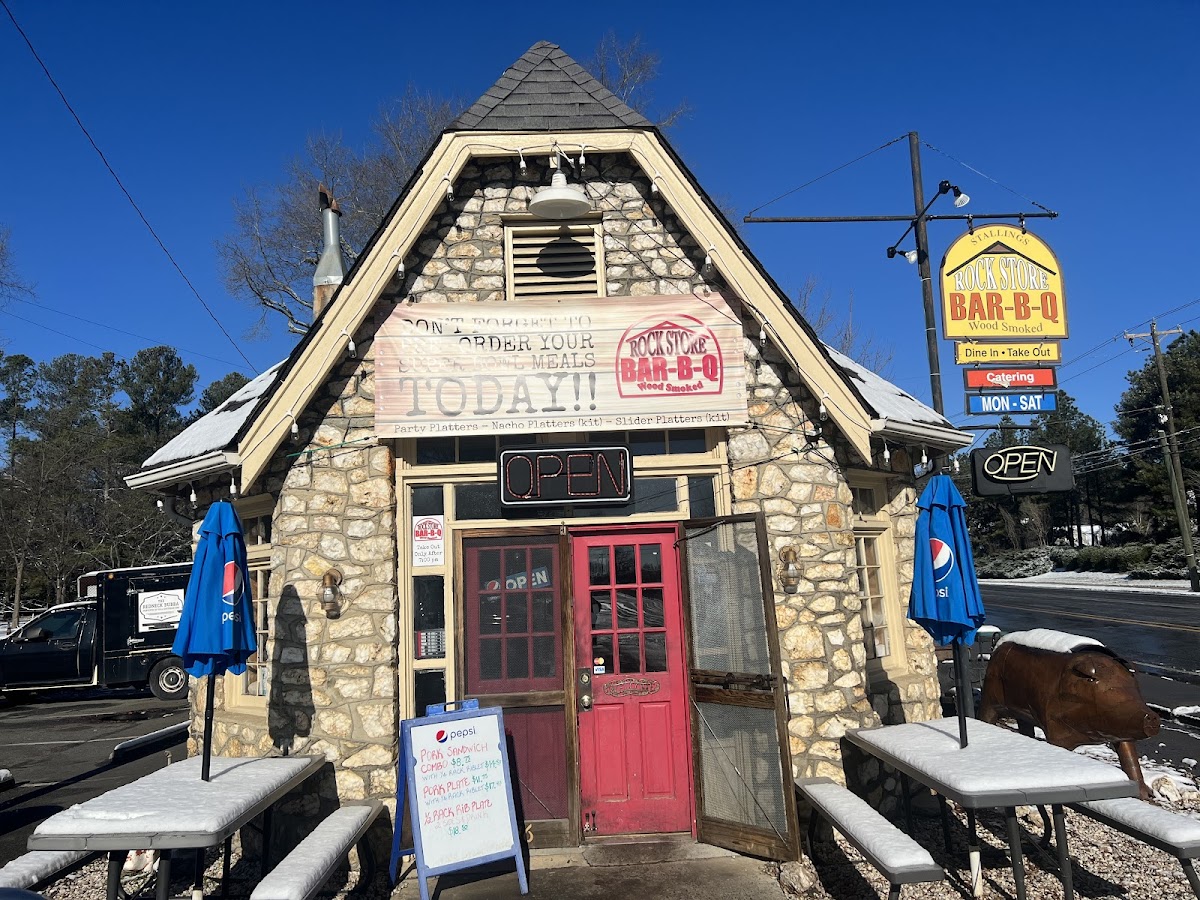 Stallings Rockstore Bar-B-Q